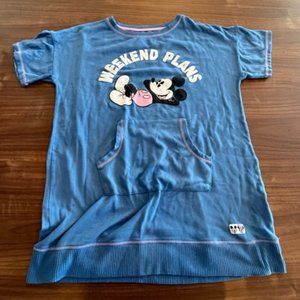 Disney Mickey Mouse "Weekend Plans" Short Sleeve Sweatshirt Womens L